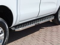 Running Boards suitable for Ford Ranger Double Cab from 2012 Hitit chrome with T&Uuml;V