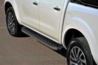 Running Boards suitable for Nissan Navara NP300 from 2015 Hitit chrome with T&Uuml;V