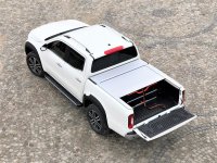 Roll-Cap aluminum retractable tonneau cover in silver with separation grid and central locking retrofit kit Mercedes X-Class Double Cab from 2017 onwards