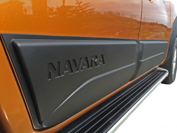 Body cladding - Bodyguard Spacers Sidewalls for Nissan Navara year 2015-2023