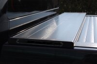 Laderaumabdeckung Nissan Navara Double Cab 2015-2023 Schwarz Set mit Trennwand und ZV