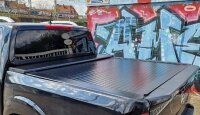 Tonneau cover Toyota Hilux Extra Cap ab 2015 Black Set with partition wall and central locking system