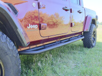 Black Rock side bars fitting Jeep Gladiator JT &ndash; version 28215